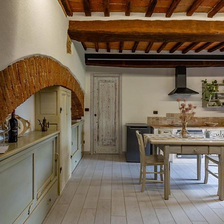 Pociano 1863 - Country House With Stunning View Of Siena Lupompesi Extérieur photo