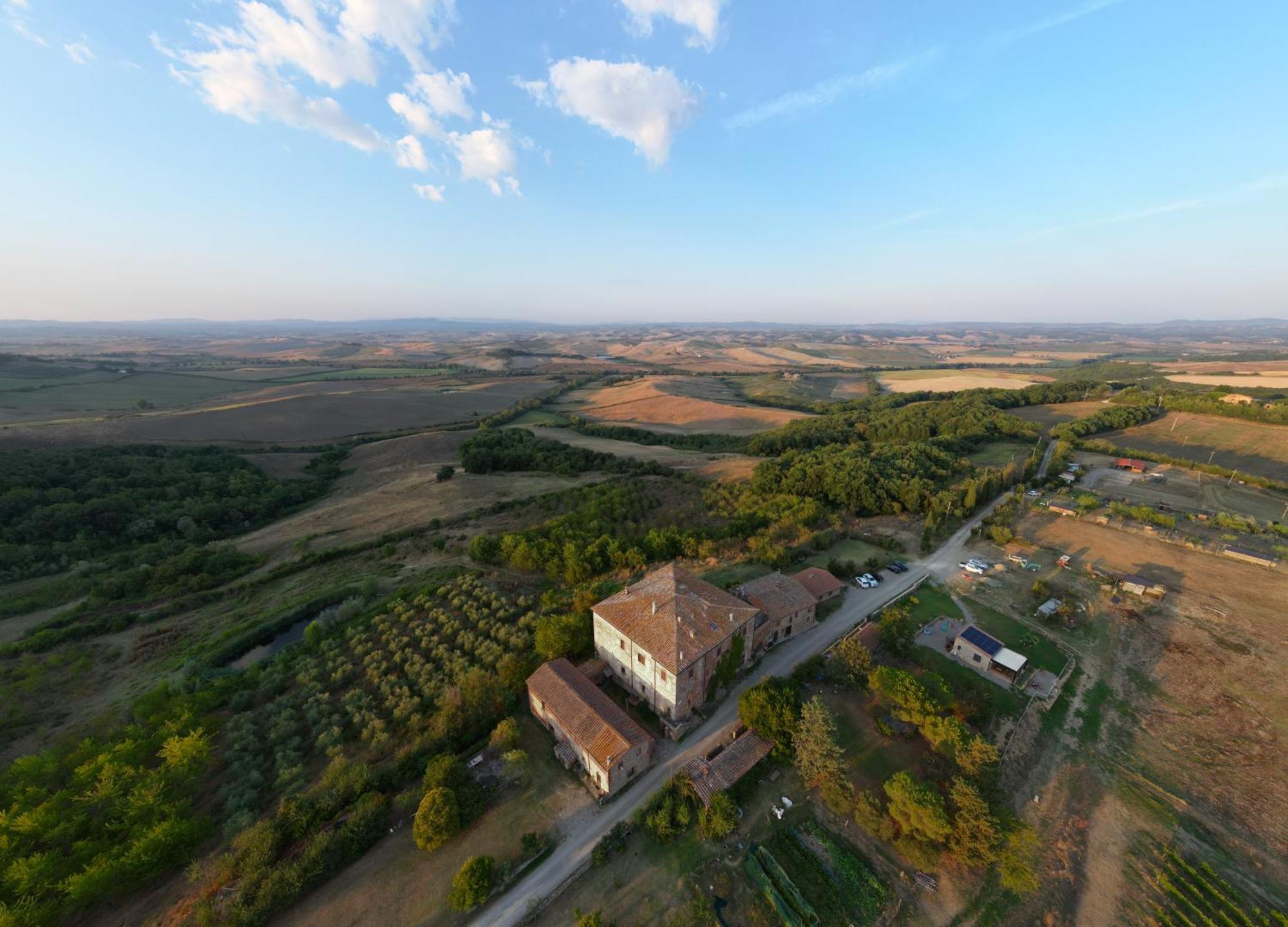 Pociano 1863 - Country House With Stunning View Of Siena Lupompesi Extérieur photo